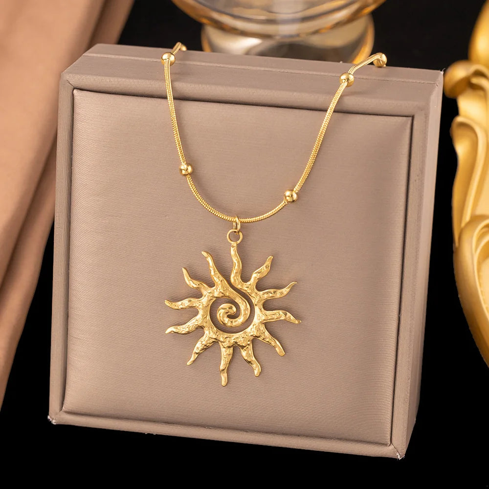 Fashion Vintage Chic Sun Shaped Pendant Necklace Stainless Steel Earrings Y2K Choker Golden Ring Jewlery Accessories Party Gifts