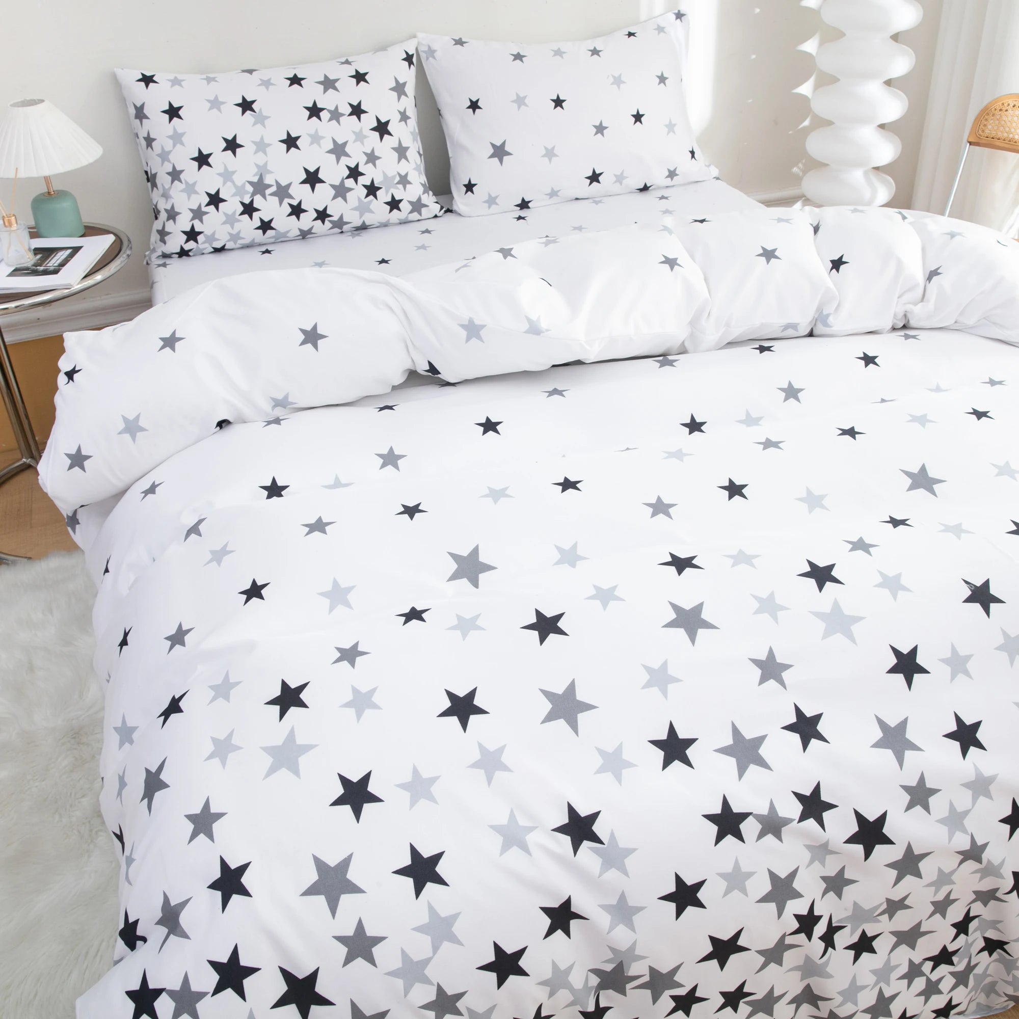 2 Pillowcases + 1 Duvet Cover, Polyester Fiber Star Print White Bedspread 3-Piece Set, Ultra-Soft and Comfortable Polyester Breathable Bedding Duvet Set, Suitable for Bedroom and Guest Room (Bedspread + Pillowcases, Without Q