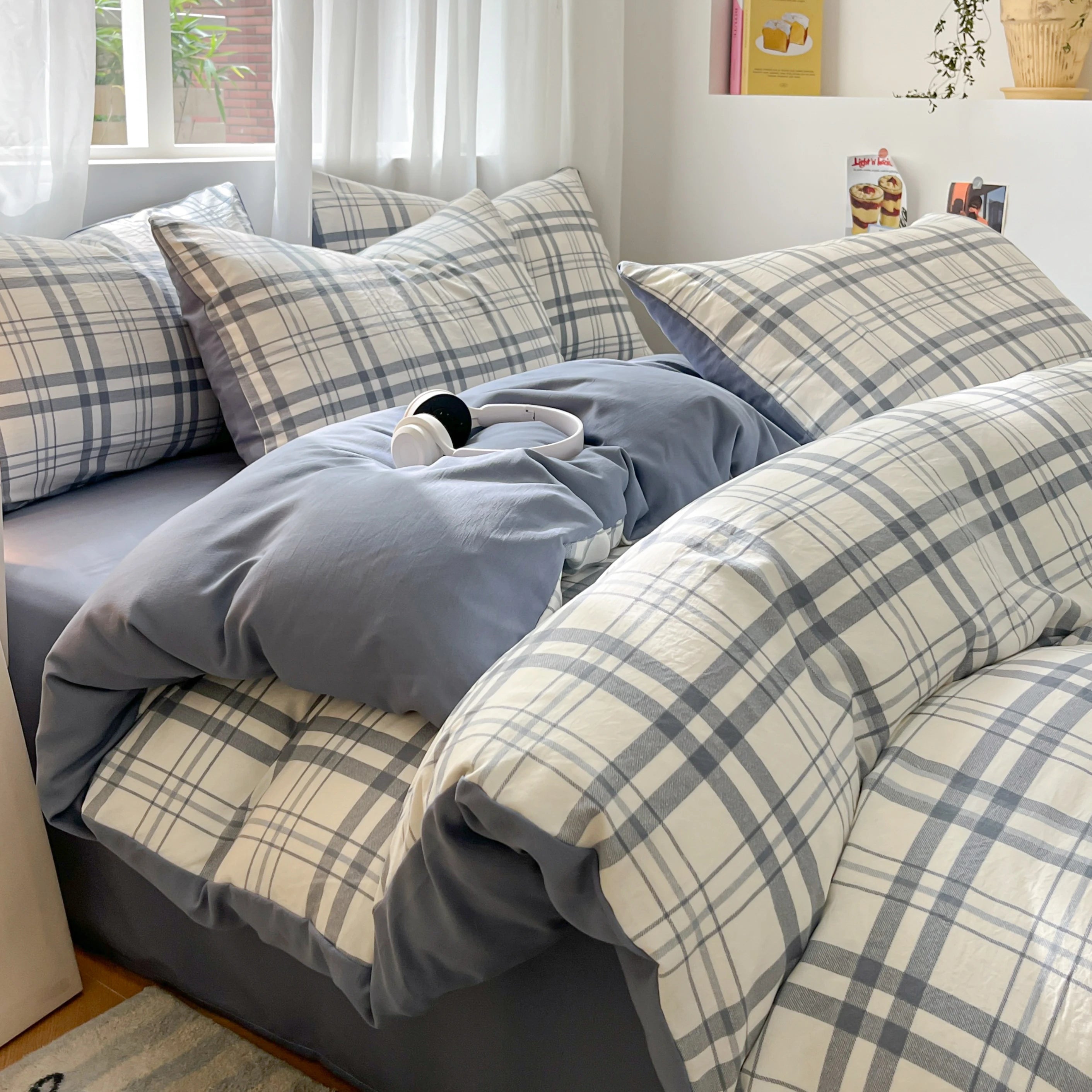 Modern Minimalist Plaid Duvet Cover 220x240 Soft Breathable All Season Queen Comforter Cover Single Piece Striped Quilt Covers