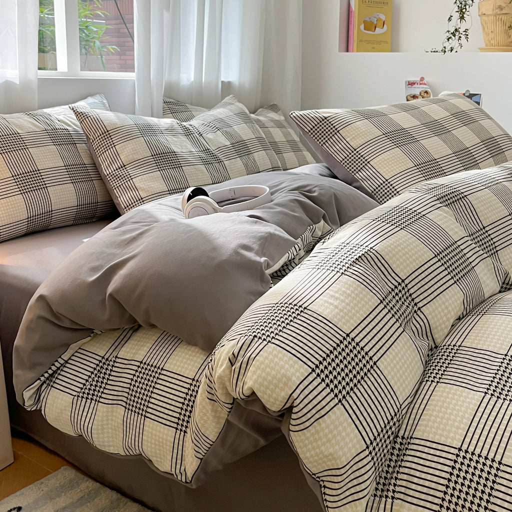 Modern Minimalist Plaid Duvet Cover 220x240 Soft Breathable All Season Queen Comforter Cover Single Piece Striped Quilt Covers