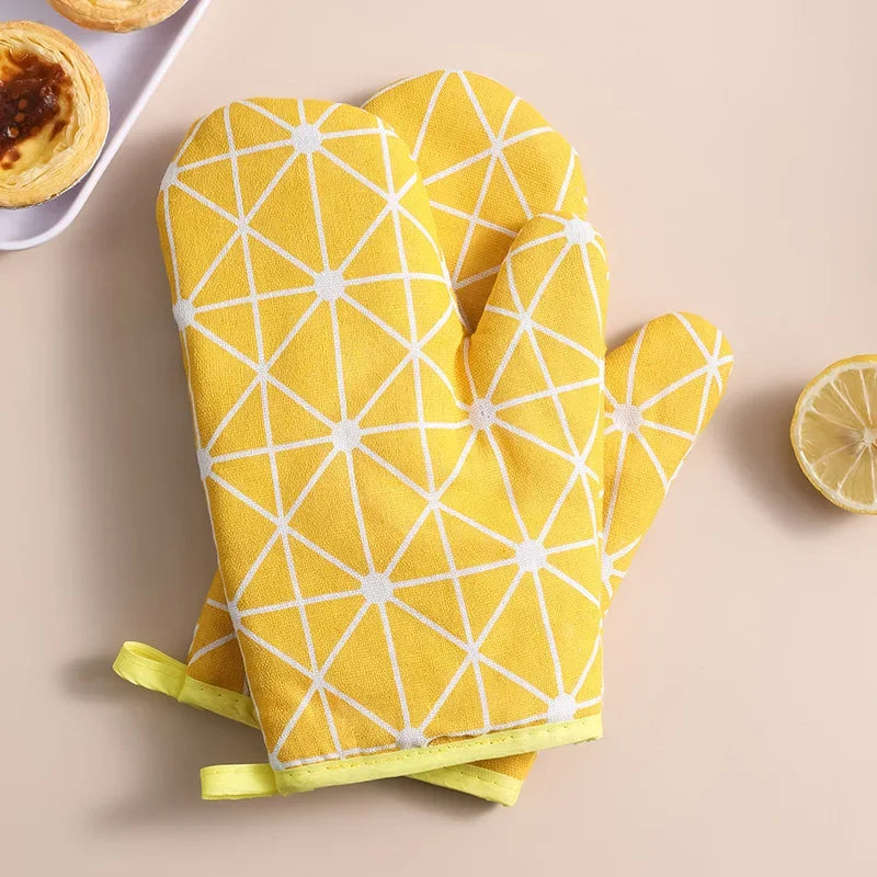 2 pieces of insulated kitchen gloves, heat-resistant microwave gloves, heat-resistant thickened grid oven gloves