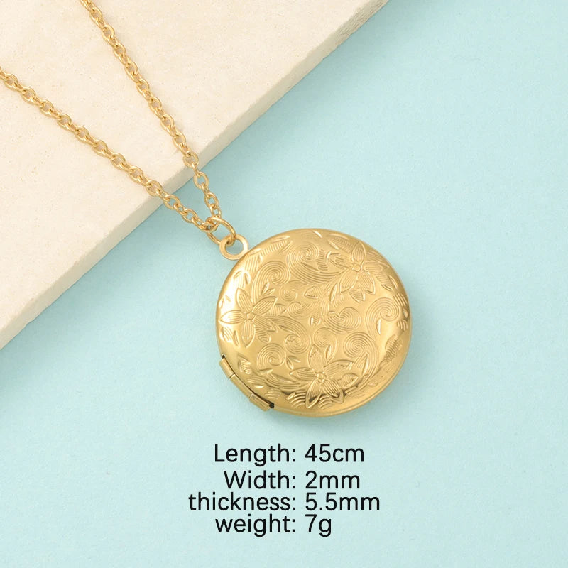 RUMNVNTY 5pc Carved Designs Round Photo Frame Pendant Necklace Stainless Steel Charms Locket Girls Women Memorial Jewelry