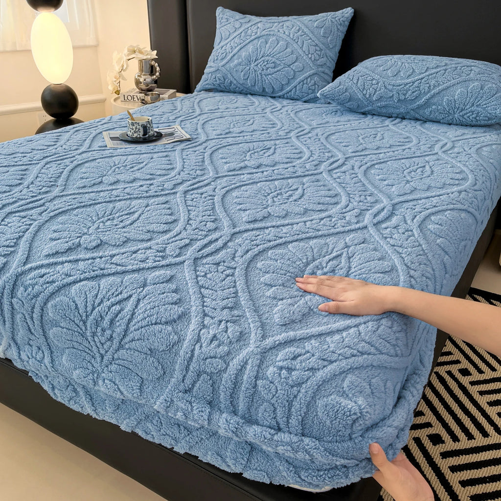 European Style Jacquard Taffeta Fitted Sheet Winter Warm Soft Plush Mattress Protector with Deep Pockets Floral Queen Bed Sheets