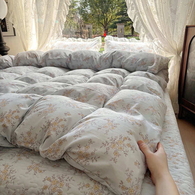 2025 new soft waxy waxy wash quilt cover Knitted double layer single bed sheet Little fresh polka dot bedding