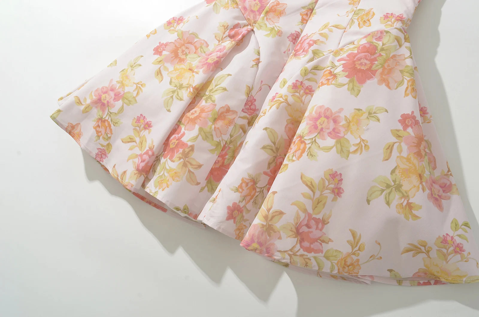 2024 Sexy Pink Flower Print V Collar Sling Dress Women Corset Style Low Waist Folds Hem Ball Gown Swing Mini Tank Robe