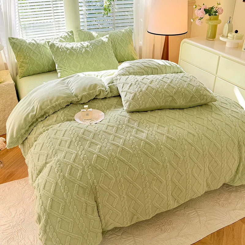 Double Side Velvet Quilt Cover Soft Comforter Cover Winter Duvets Cover Single/Double/Queen/King Size Quilt Cover(No Pillowcase)