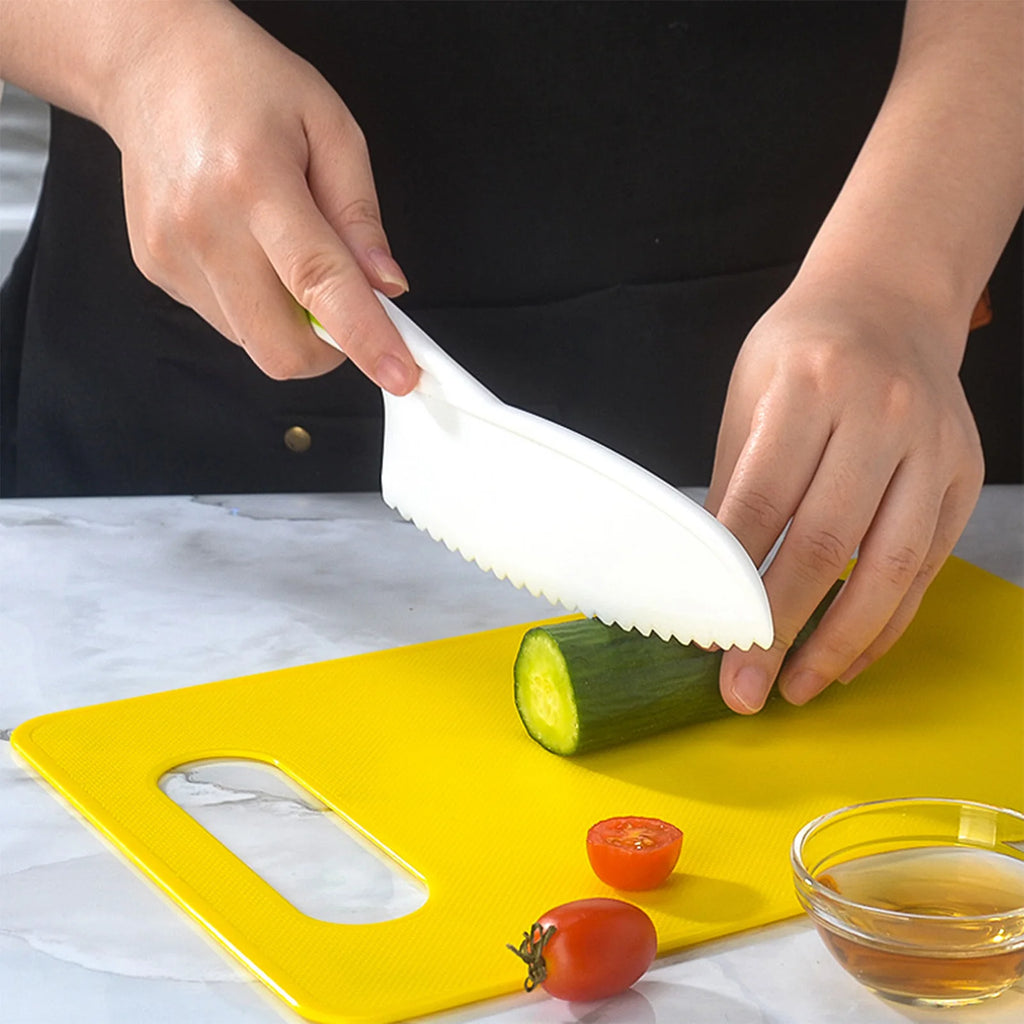 Plastic Kitchen Tools for Kids Cutting Board Knife Set Children Safety Cooking Tools for Picnics Camping Use