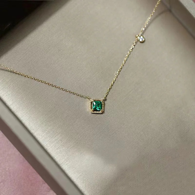 Sterling Silver Simple Emerald Crystal Chain Necklace  Women Light Luxury Temperament Plating 14k Gold Jew  New style