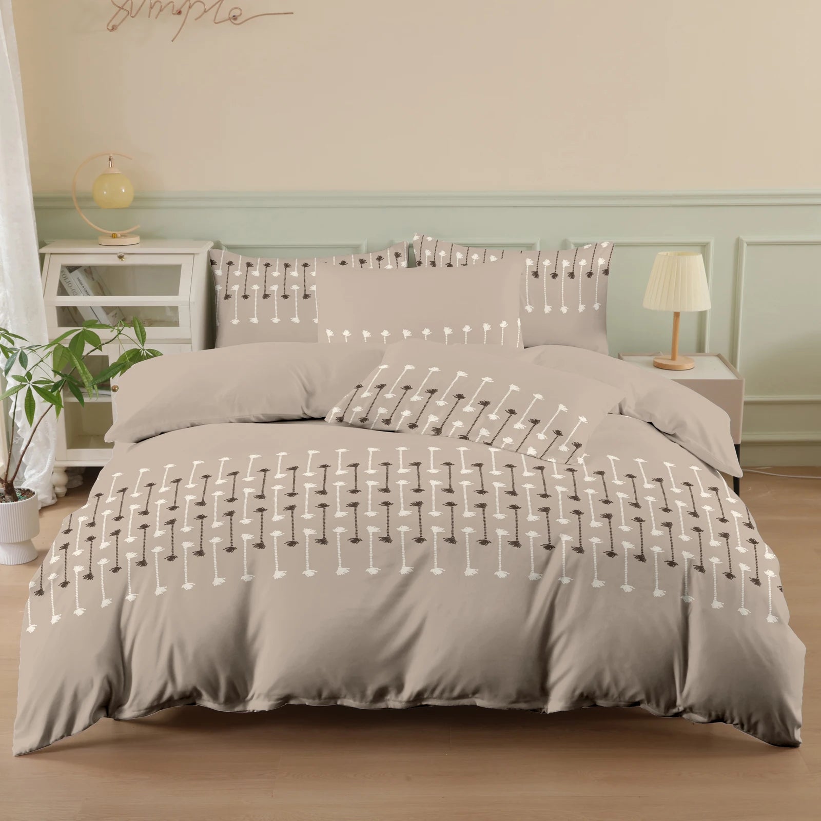 Camel-Colored Striped Printed Duvet Cover Three-Piece Set (2 Pillowcases + 1 Duvet Cover) Striped Pattern Bedspread 3-Piece Set Ultra-Soft and Comfortable Polyester Breathable Bedding Duvet Set Suitable for Bedrooms and Guest
