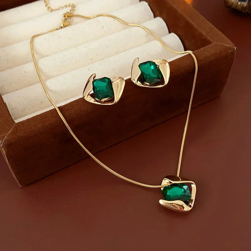 Green Fashion Wedding Jewelry Set Square Earring Retro Light Luxury Temperament Collarbone Chain Necklace
