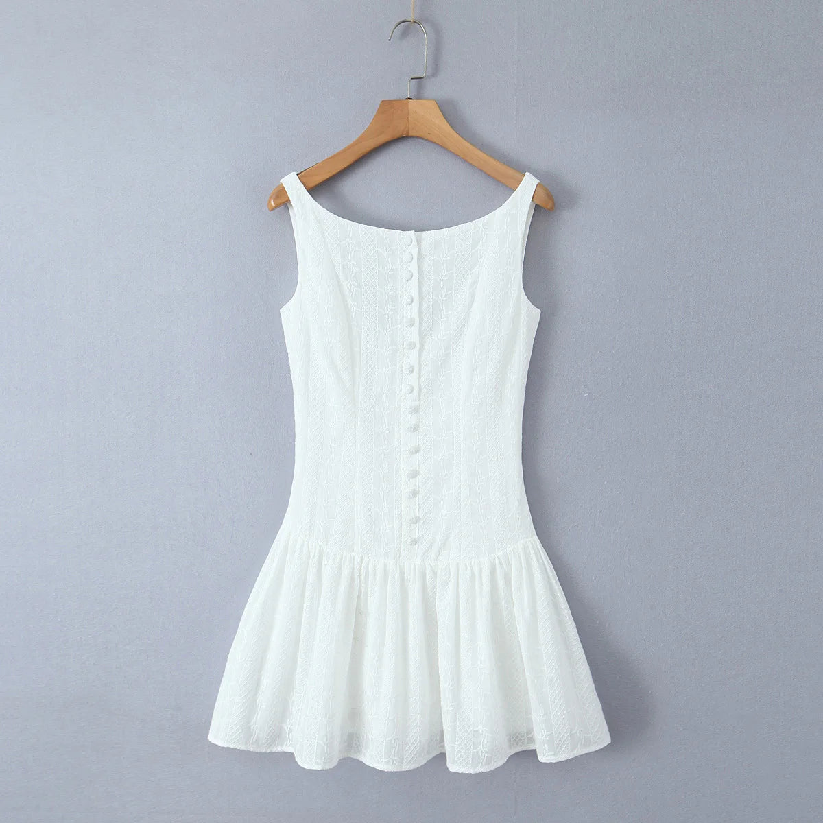 2024 Sexy White Embroidery Lace Low Waist Mini Tank Dress Women Open Buttons Neck Bodycon Sleeveless Ruched Hem Swing Party Robe