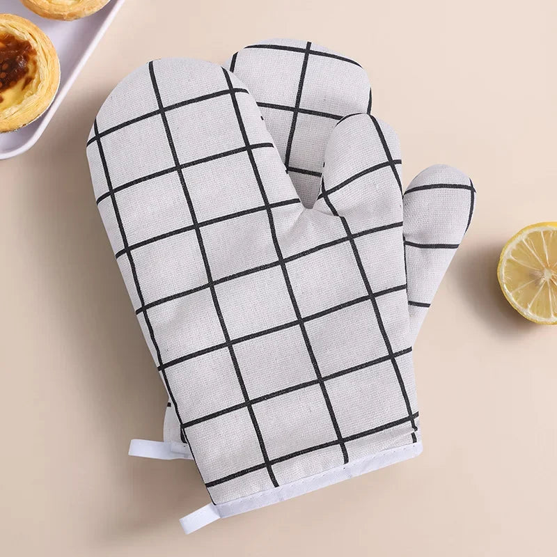 2 pieces of insulated kitchen gloves, heat-resistant microwave gloves, heat-resistant thickened grid oven gloves