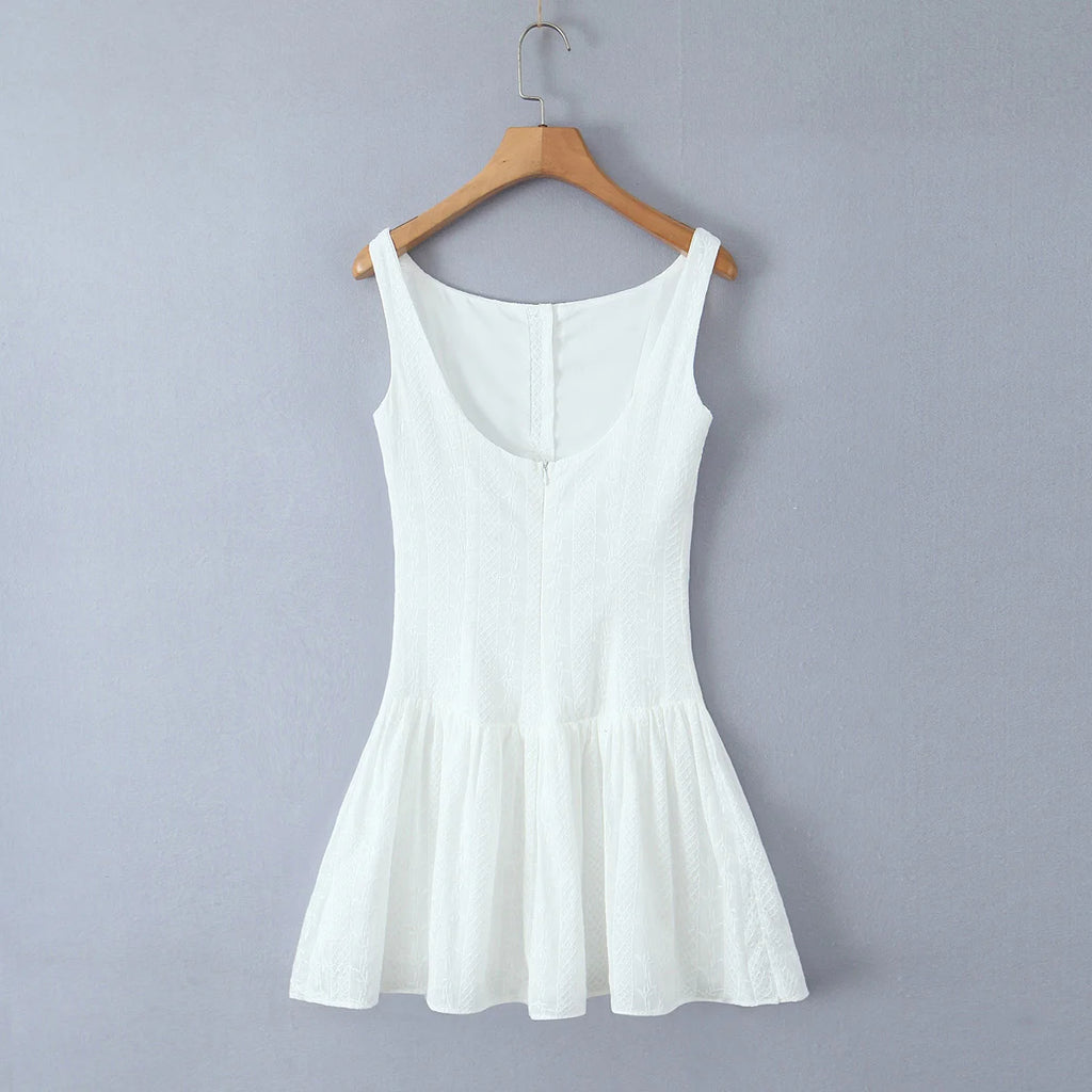 2024 Sexy White Embroidery Lace Low Waist Mini Tank Dress Women Open Buttons Neck Bodycon Sleeveless Ruched Hem Swing Party Robe