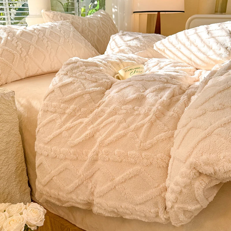 Double Side Velvet Quilt Cover Soft Comforter Cover Winter Duvets Cover Single/Double/Queen/King Size Quilt Cover(No Pillowcase)