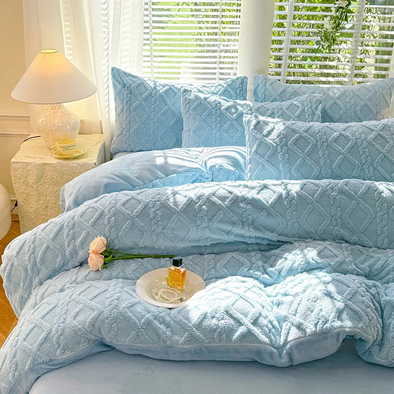 Double Side Velvet Quilt Cover Soft Comforter Cover Winter Duvets Cover Single/Double/Queen/King Size Quilt Cover(No Pillowcase)