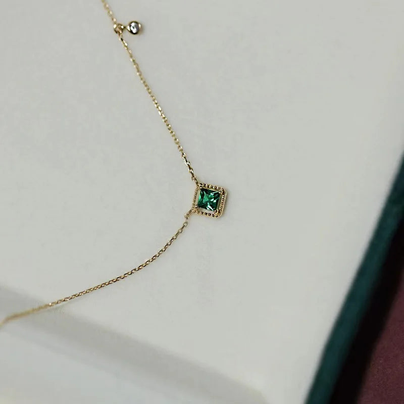 Sterling Silver Simple Emerald Crystal Chain Necklace  Women Light Luxury Temperament Plating 14k Gold Jew  New style