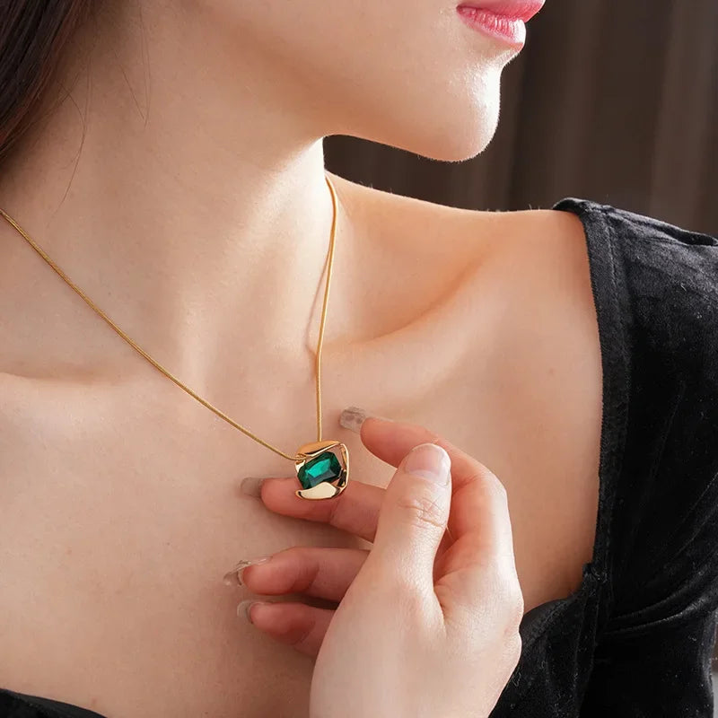 Green Fashion Wedding Jewelry Set Square Earring Retro Light Luxury Temperament Collarbone Chain Necklace