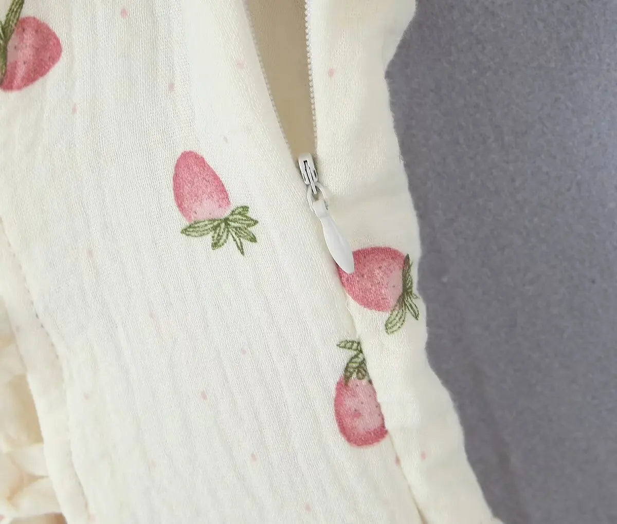 Women Sexy Beige Strawberry Tie Bow Strap Dress Cross Lacing Up Back Slim Waist Wood ears Swing Cake Mini Robe Vestidos