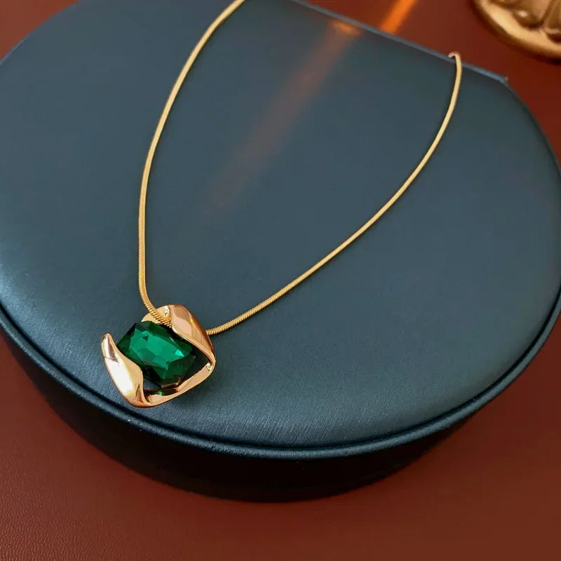 Green Fashion Wedding Jewelry Set Square Earring Retro Light Luxury Temperament Collarbone Chain Necklace