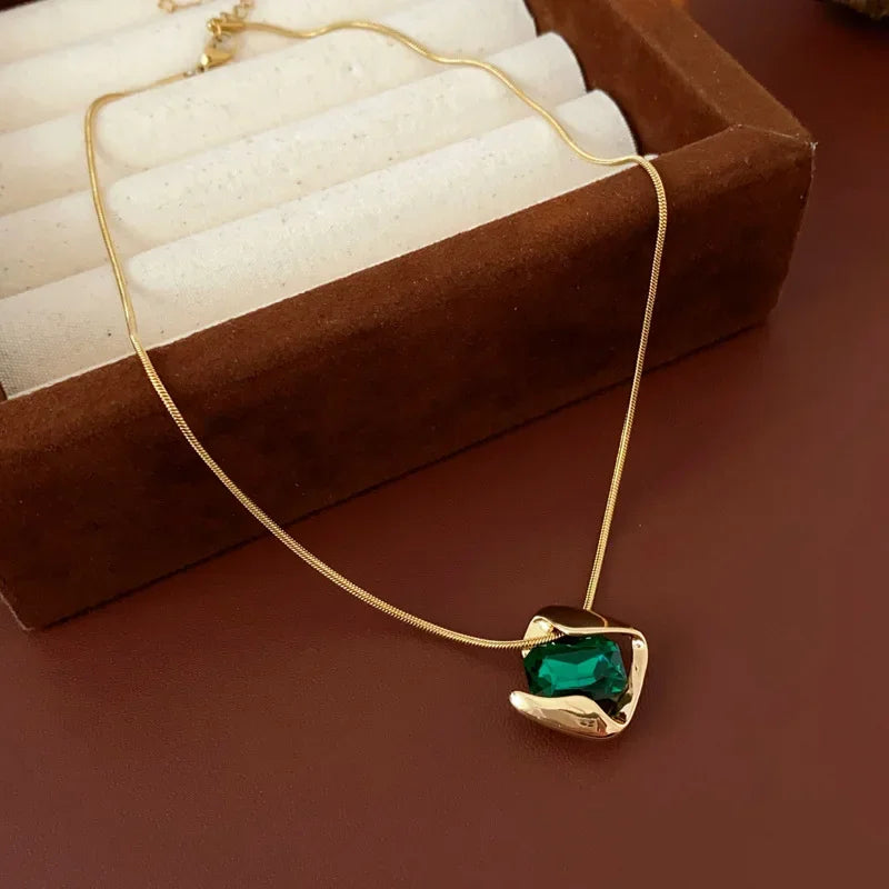 Green Fashion Wedding Jewelry Set Square Earring Retro Light Luxury Temperament Collarbone Chain Necklace