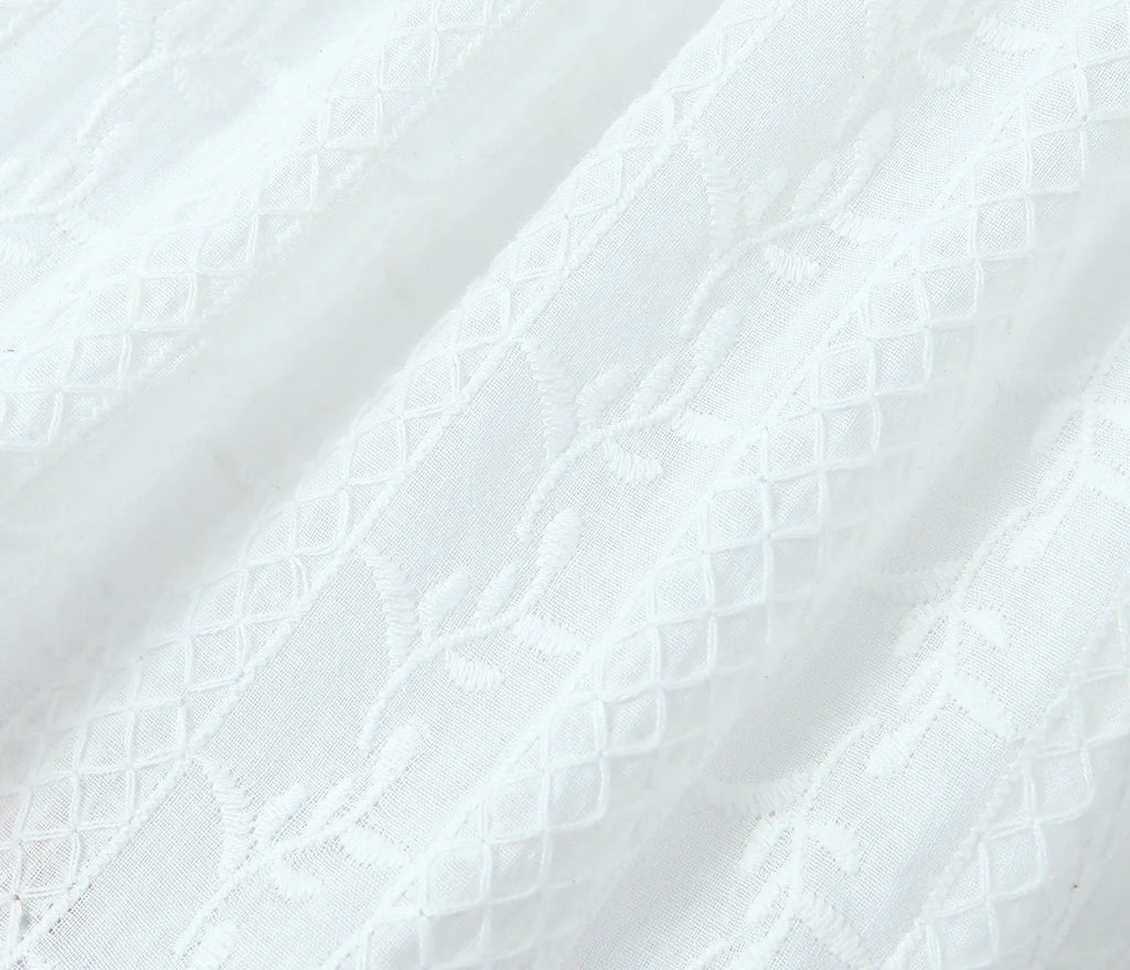 2024 Sexy White Embroidery Lace Low Waist Mini Tank Dress Women Open Buttons Neck Bodycon Sleeveless Ruched Hem Swing Party Robe