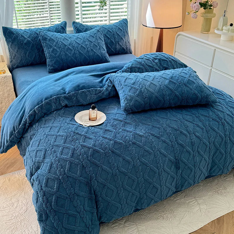 Double Side Velvet Quilt Cover Soft Comforter Cover Winter Duvets Cover Single/Double/Queen/King Size Quilt Cover(No Pillowcase)