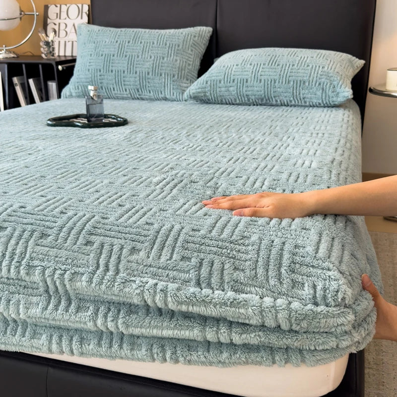 Winter Embossed Plush Fitted Sheet Soft Warm Coral Velvet Mattress Protector Cover Queen Size Deep Pocket Elastic Bed Sheet Set
