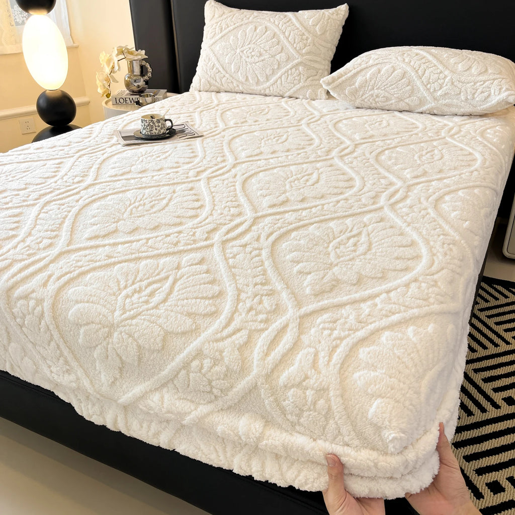 European Style Jacquard Taffeta Fitted Sheet Winter Warm Soft Plush Mattress Protector with Deep Pockets Floral Queen Bed Sheets