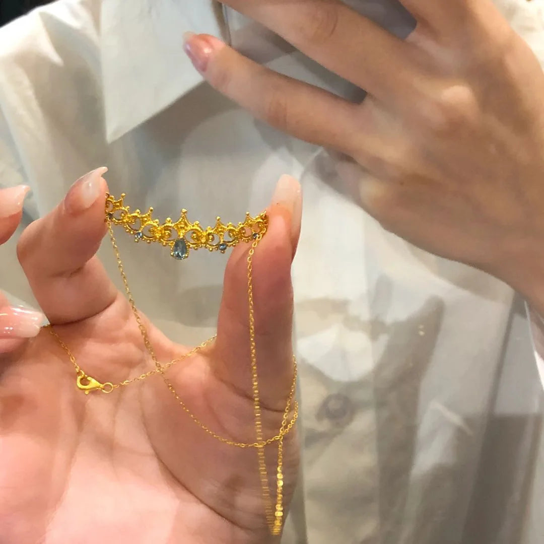 New in exquisite necklace High quality light luxury collar chain simple Romantic crown pendant charm wedding jewelry gift