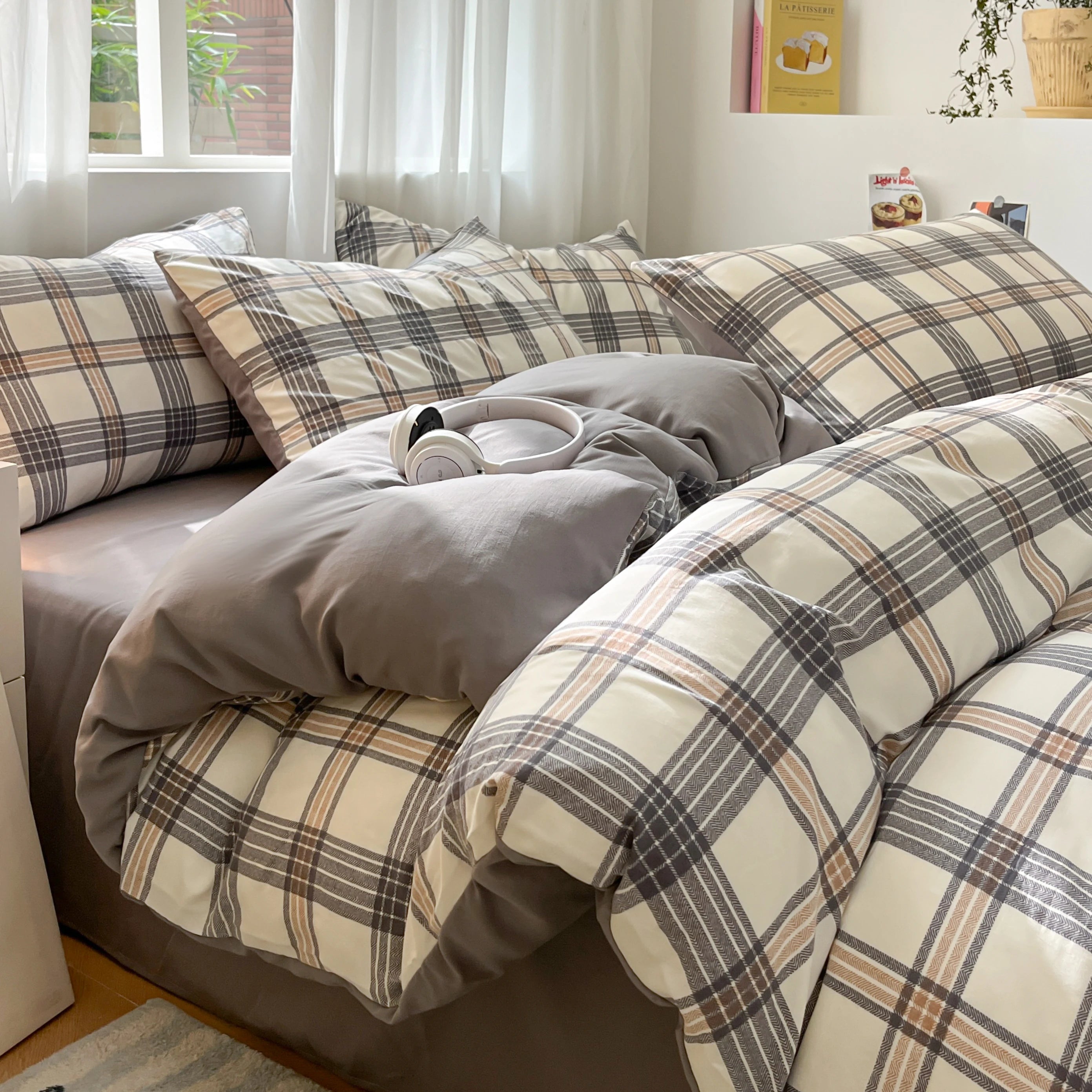 Modern Minimalist Plaid Duvet Cover 220x240 Soft Breathable All Season Queen Comforter Cover Single Piece Striped Quilt Covers