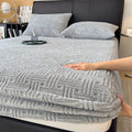 Winter Embossed Plush Fitted Sheet Soft Warm Coral Velvet Mattress Protector Cover Queen Size Deep Pocket Elastic Bed Sheet Set