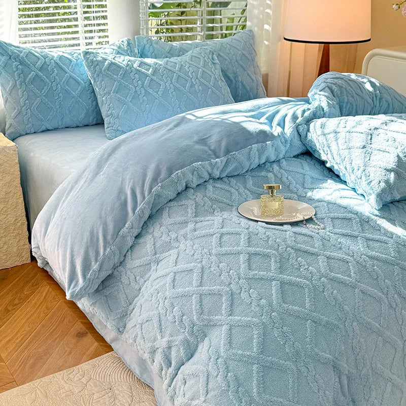 Double Side Velvet Quilt Cover Soft Comforter Cover Winter Duvets Cover Single/Double/Queen/King Size Quilt Cover(No Pillowcase)