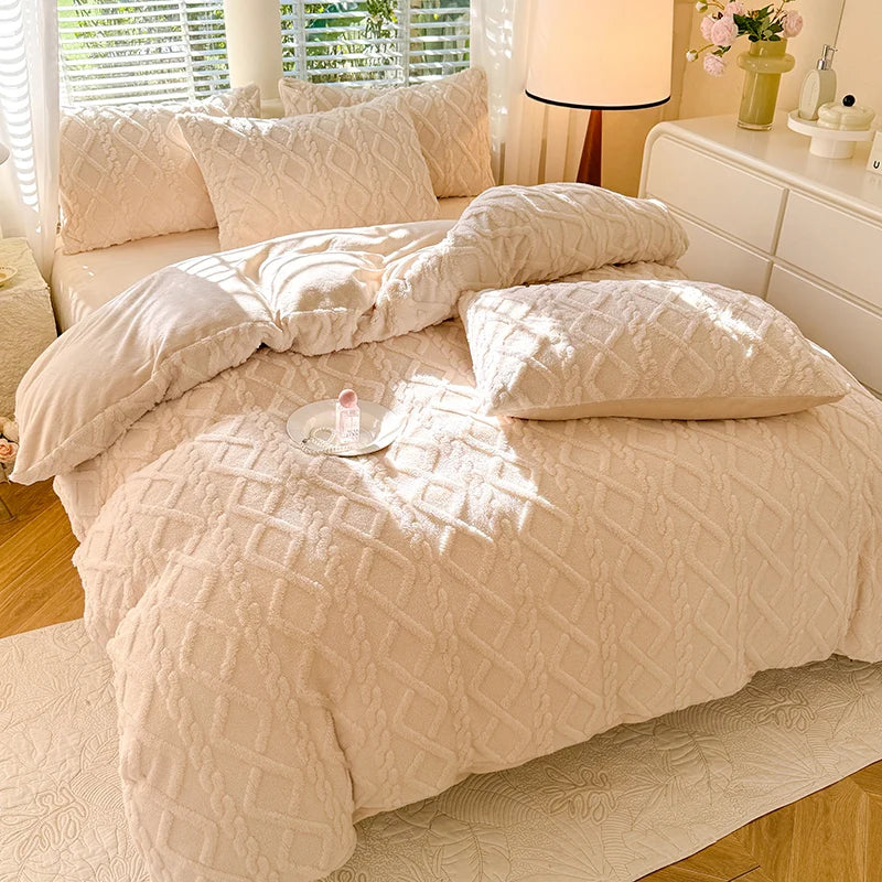 Double Side Velvet Quilt Cover Soft Comforter Cover Winter Duvets Cover Single/Double/Queen/King Size Quilt Cover(No Pillowcase)